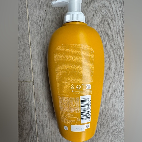 Biotherm Waterlover Sun Milk Protection and Hydration SPF50+ 400ml / 13.52 FL OZ - Picture 4 of 6